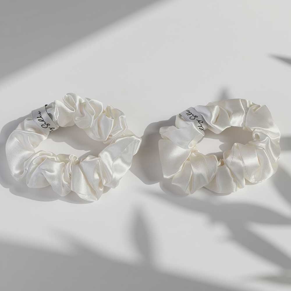 White Mulberry Silk Hair Scrunchie (Pack of 2) display picture 2