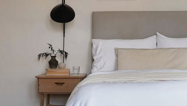 Temperature regulating bedding for cool sleep