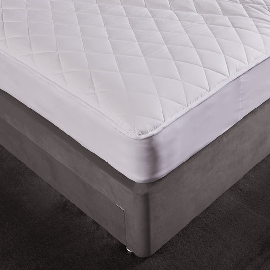 TLC 5 Star Hotel Concept Waterproof Polycotton Quilted Mattress Protector