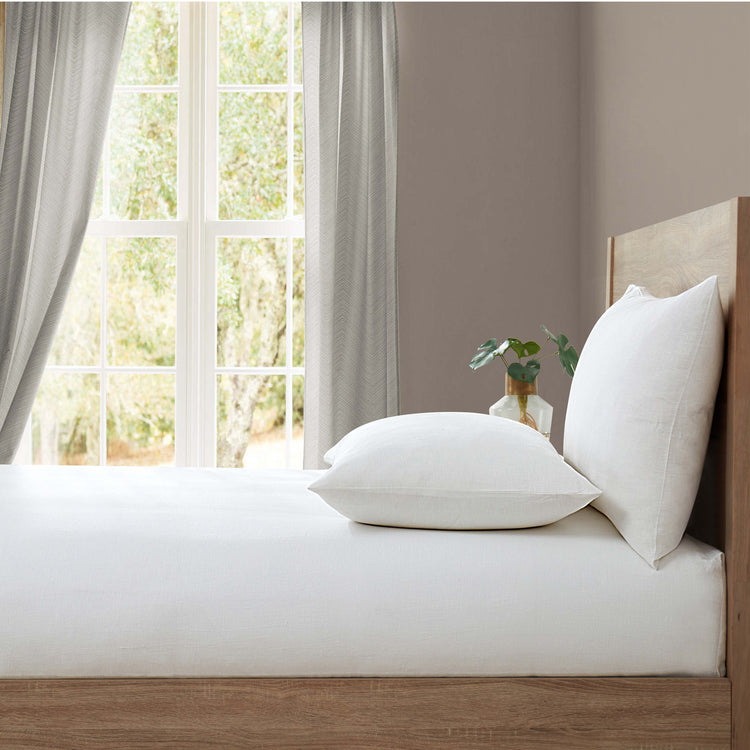 Buy fitted sheets and flat bed sheets including egyptian cotton, bamboo and linen bed linen. 